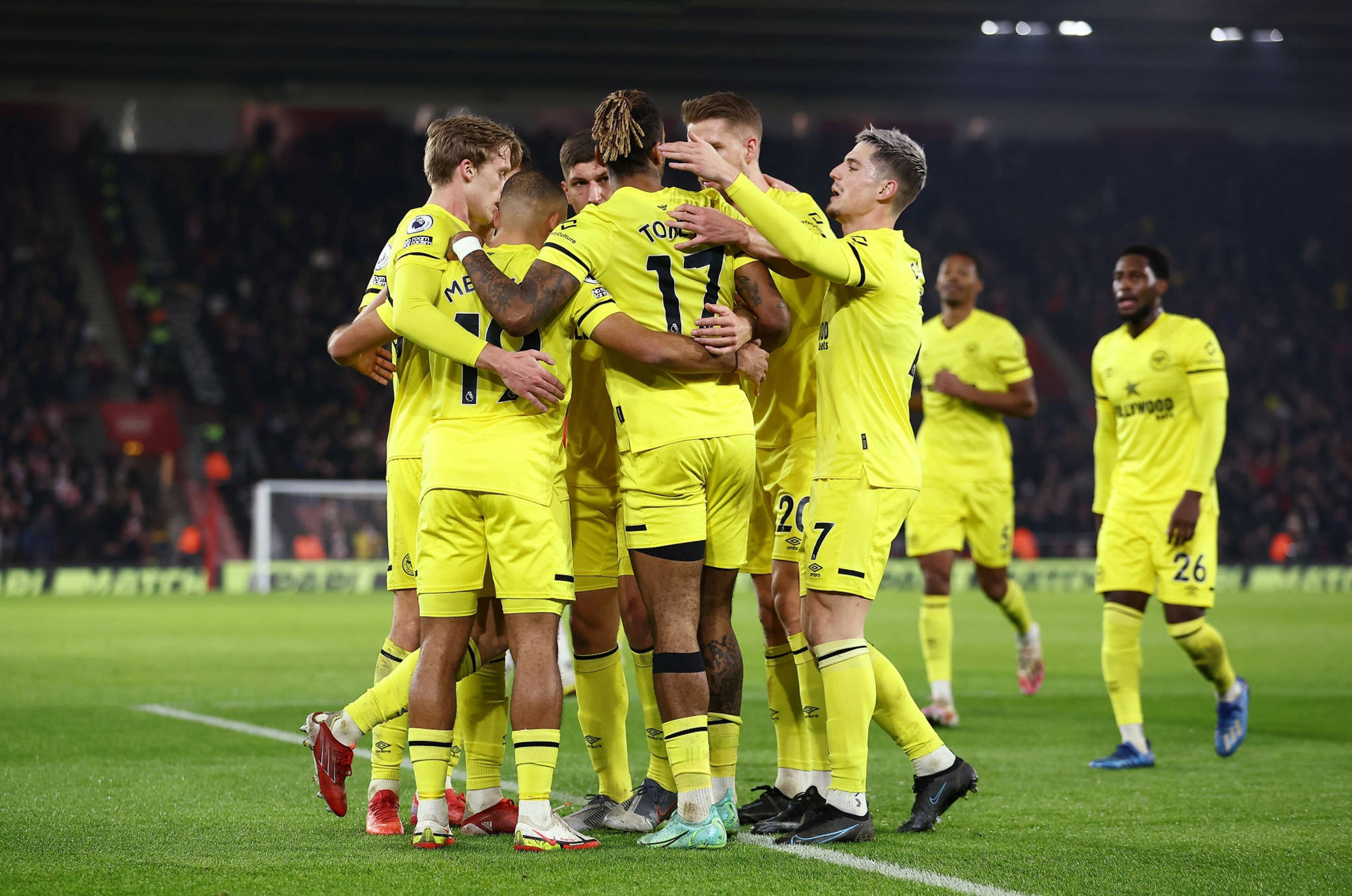 球员中具有 球员中具有